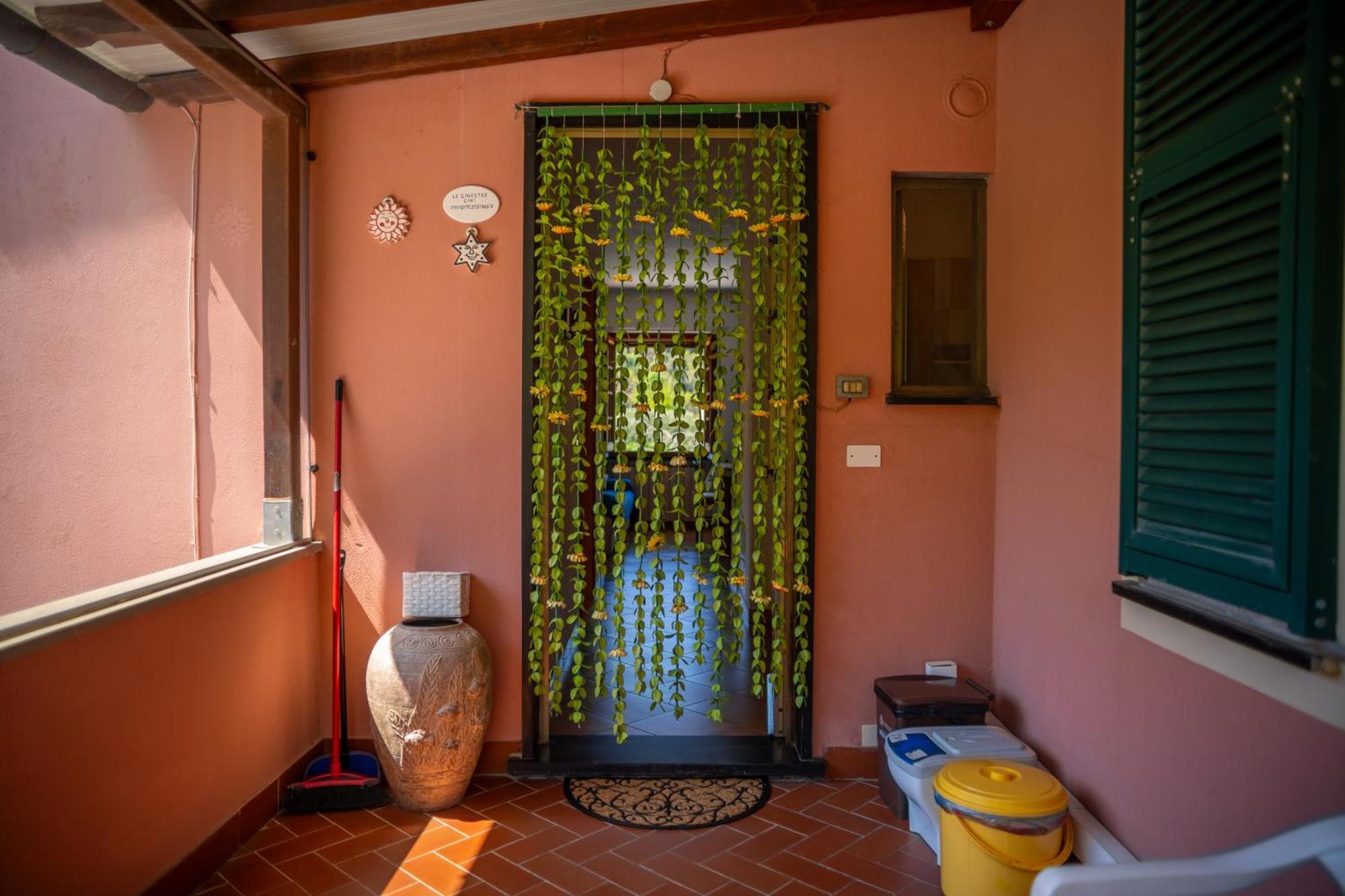 Le Ginestre Apartment Levanto Bagian luar foto