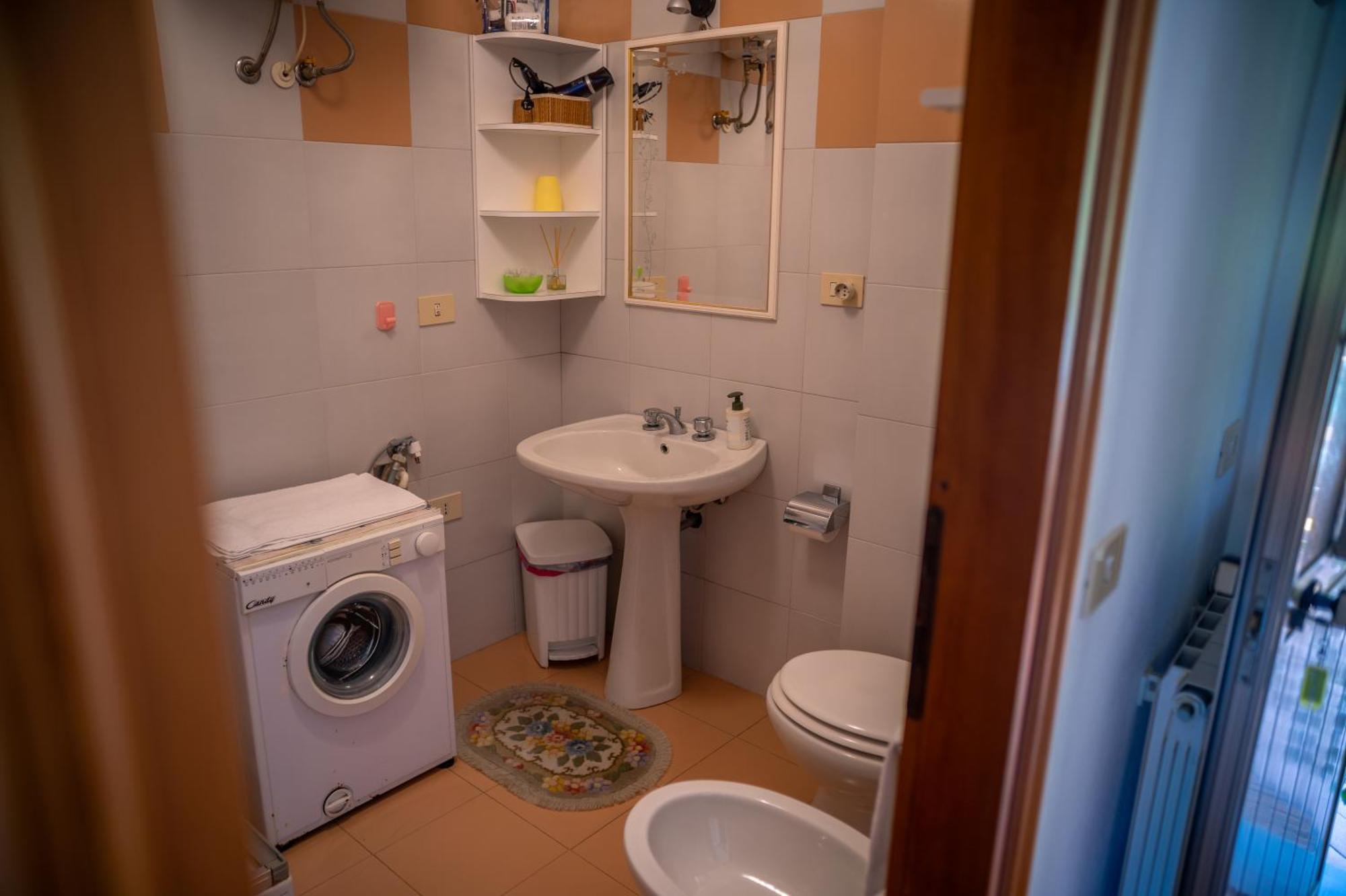 Le Ginestre Apartment Levanto Bagian luar foto